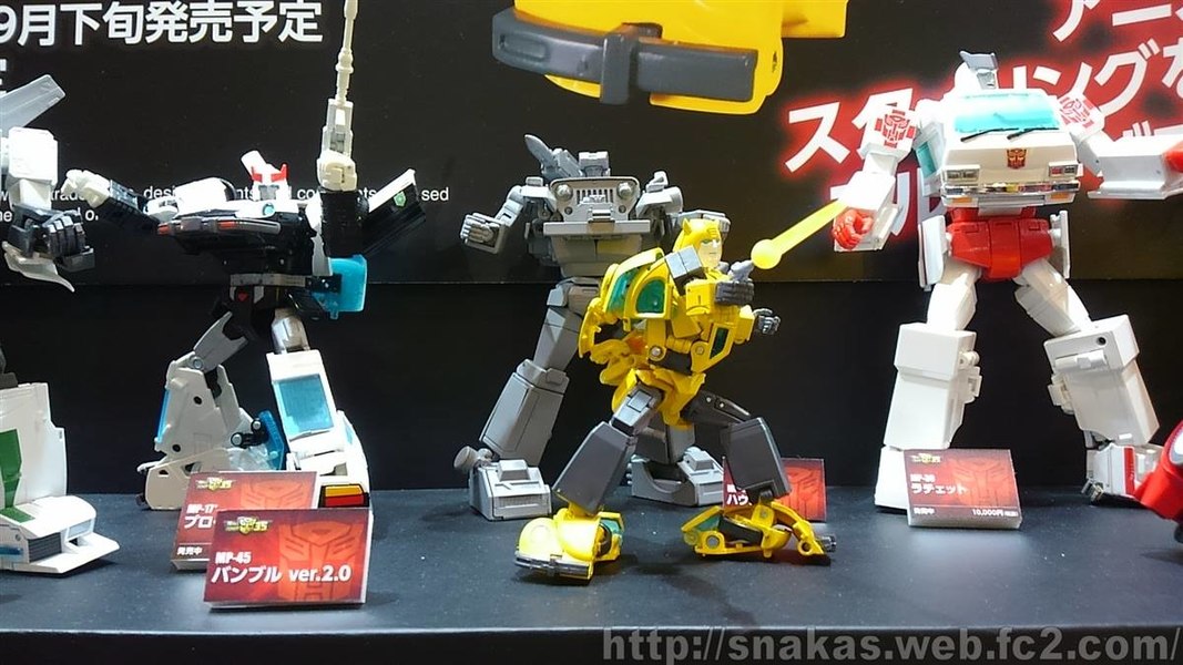 Wonderfest Winter 2019   Masterpiece Display Photos Featuring MP 44 Convoy, MP 45 Bumblebee, And MP 46 Blackarachnia 15 (1 of 13)